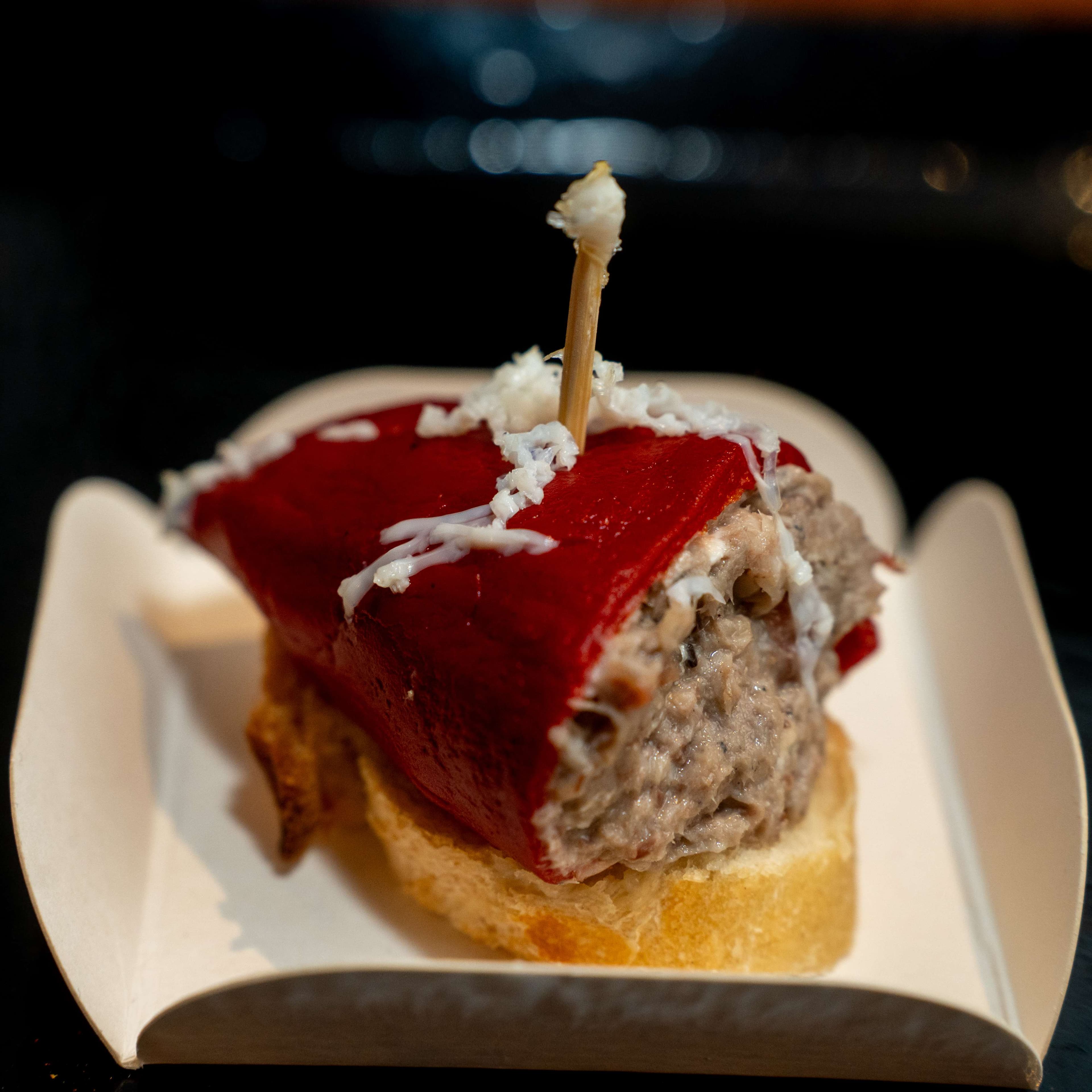 Pimentos Del Pequillo / Sardine / Chèvre Frais / Echalote & Oeuf Râpé