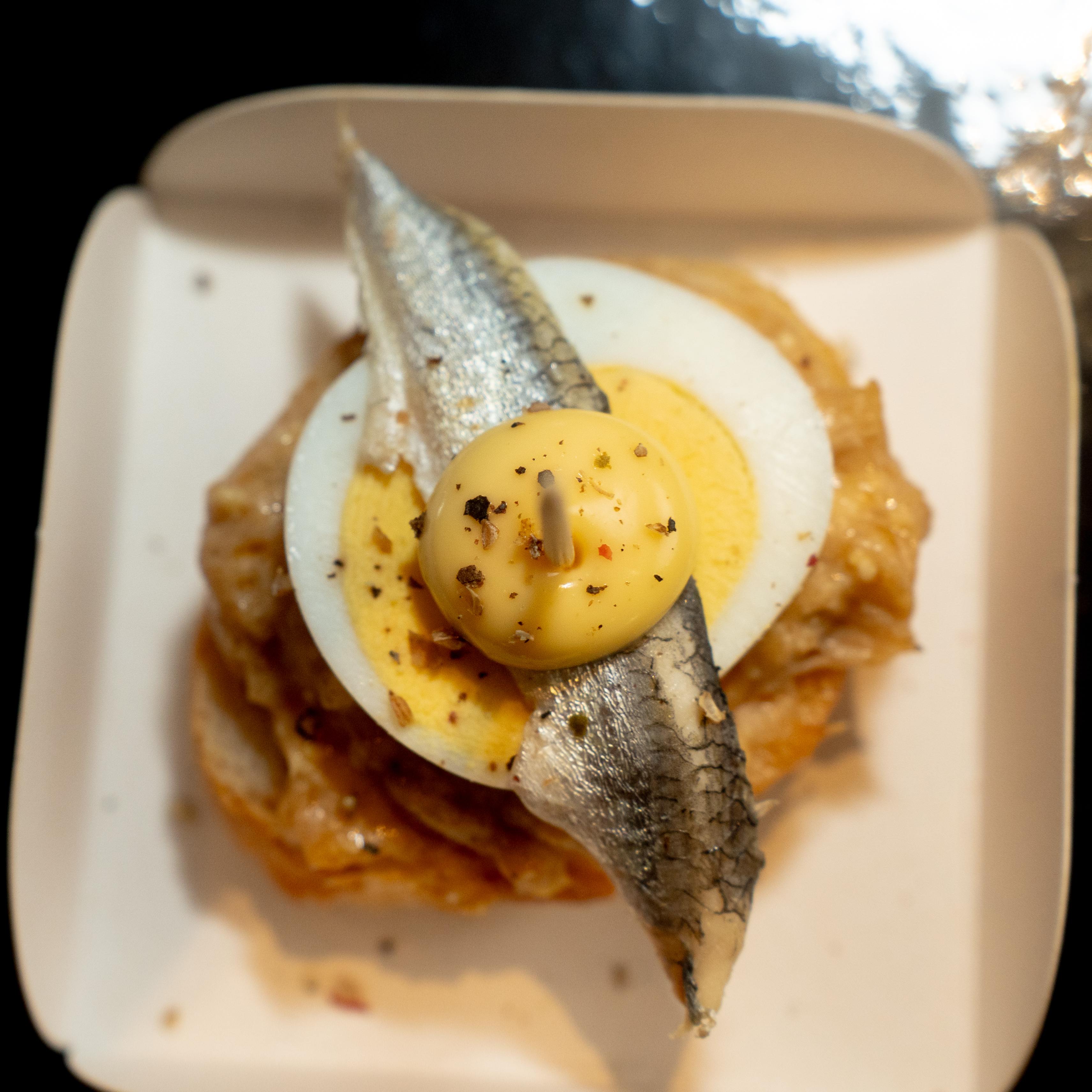 Tapas thon œuf anchois